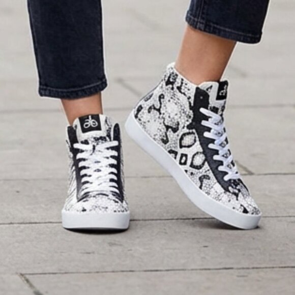 OTBT HOLOGRAM High Top Sneakers - Black - US 9